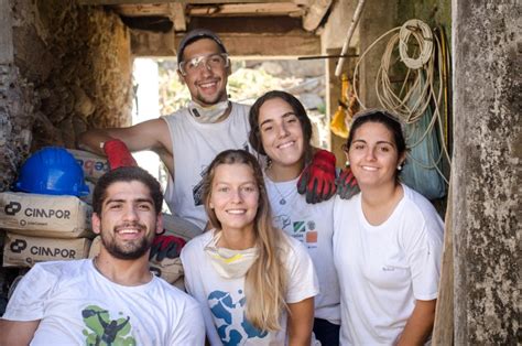 Volunteer in Portugal 